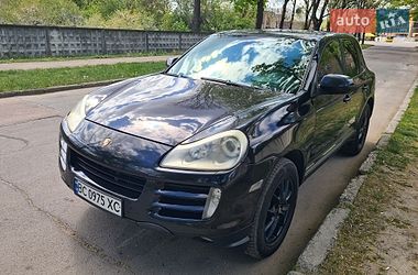 Позашляховик / Кросовер Porsche Cayenne 2010 в Львові
