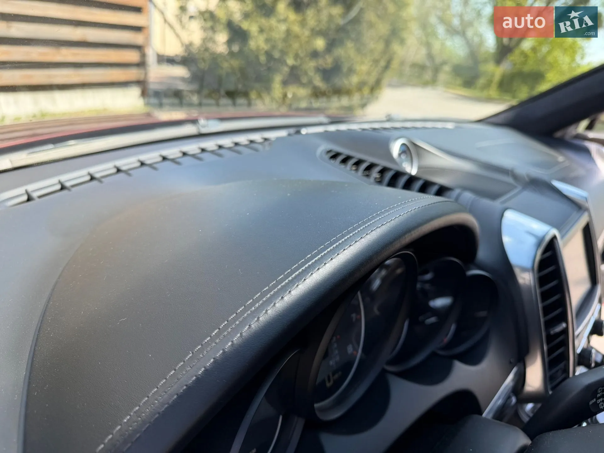 2012 Porsche Cayenne - мініатюра 12