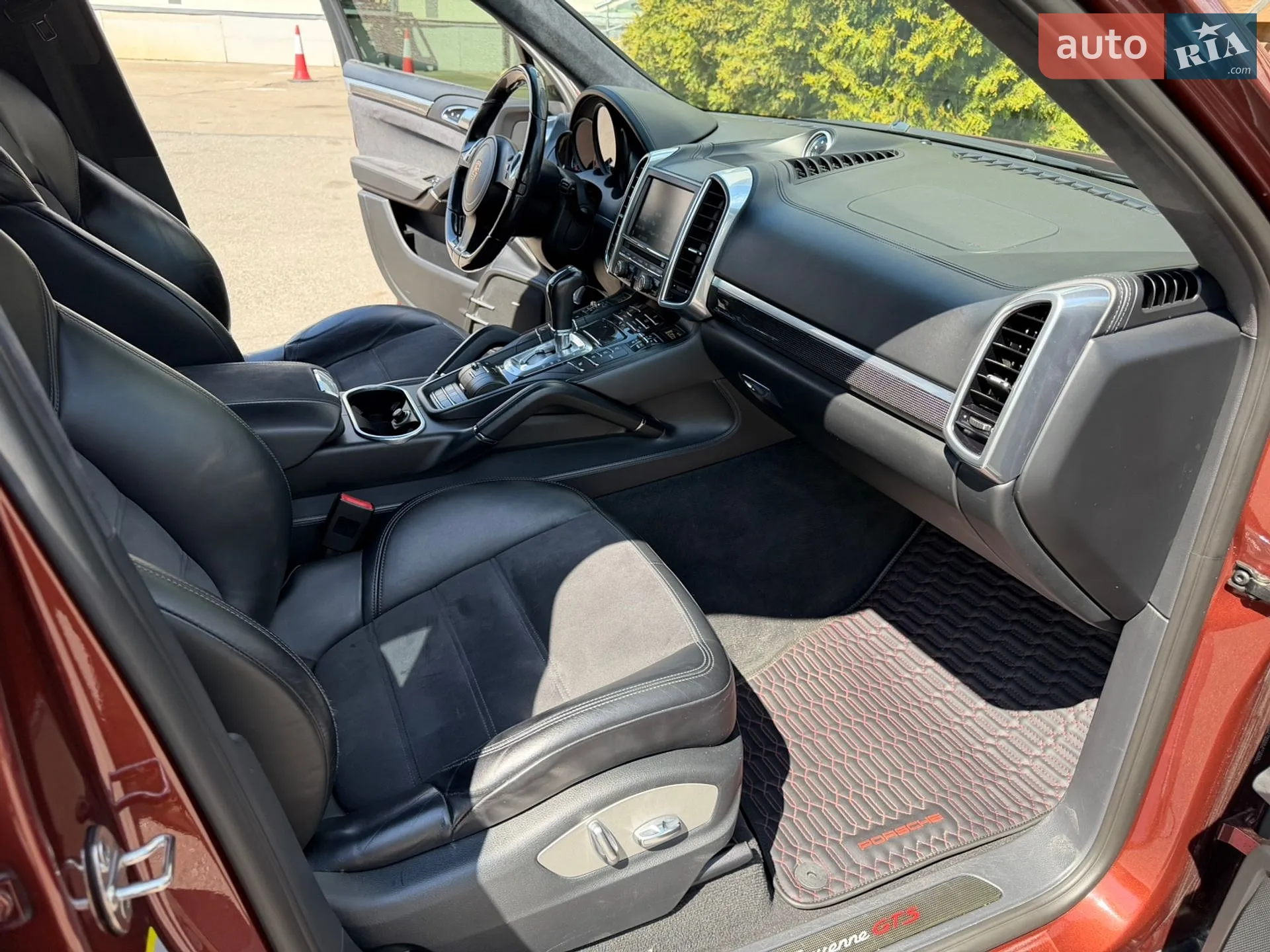 2012 Porsche Cayenne - мініатюра 20