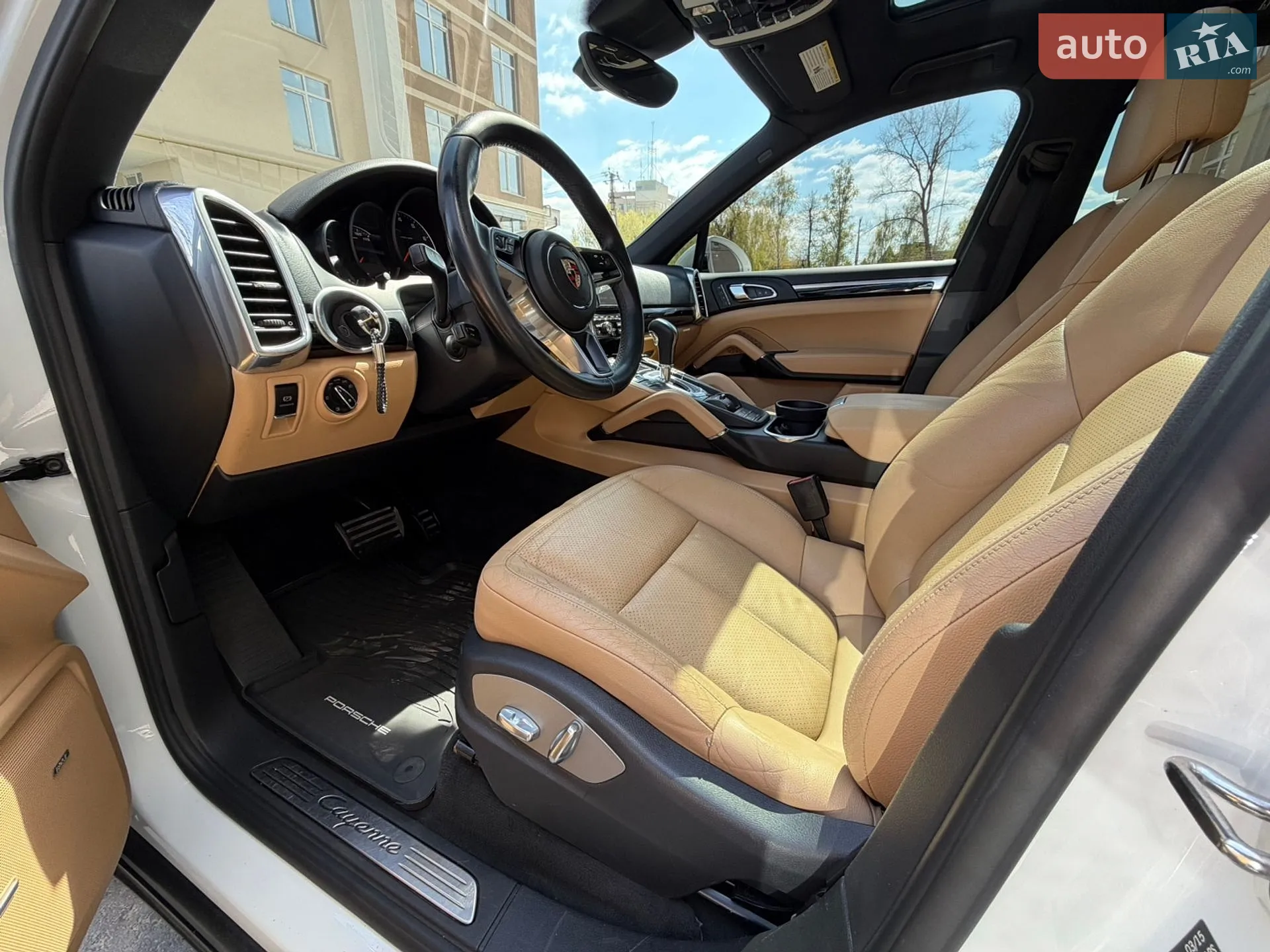 2015 Porsche Cayenne - мініатюра 30