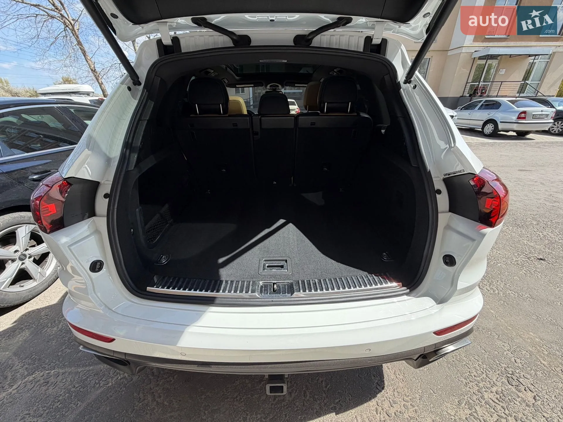 2015 Porsche Cayenne - мініатюра 21