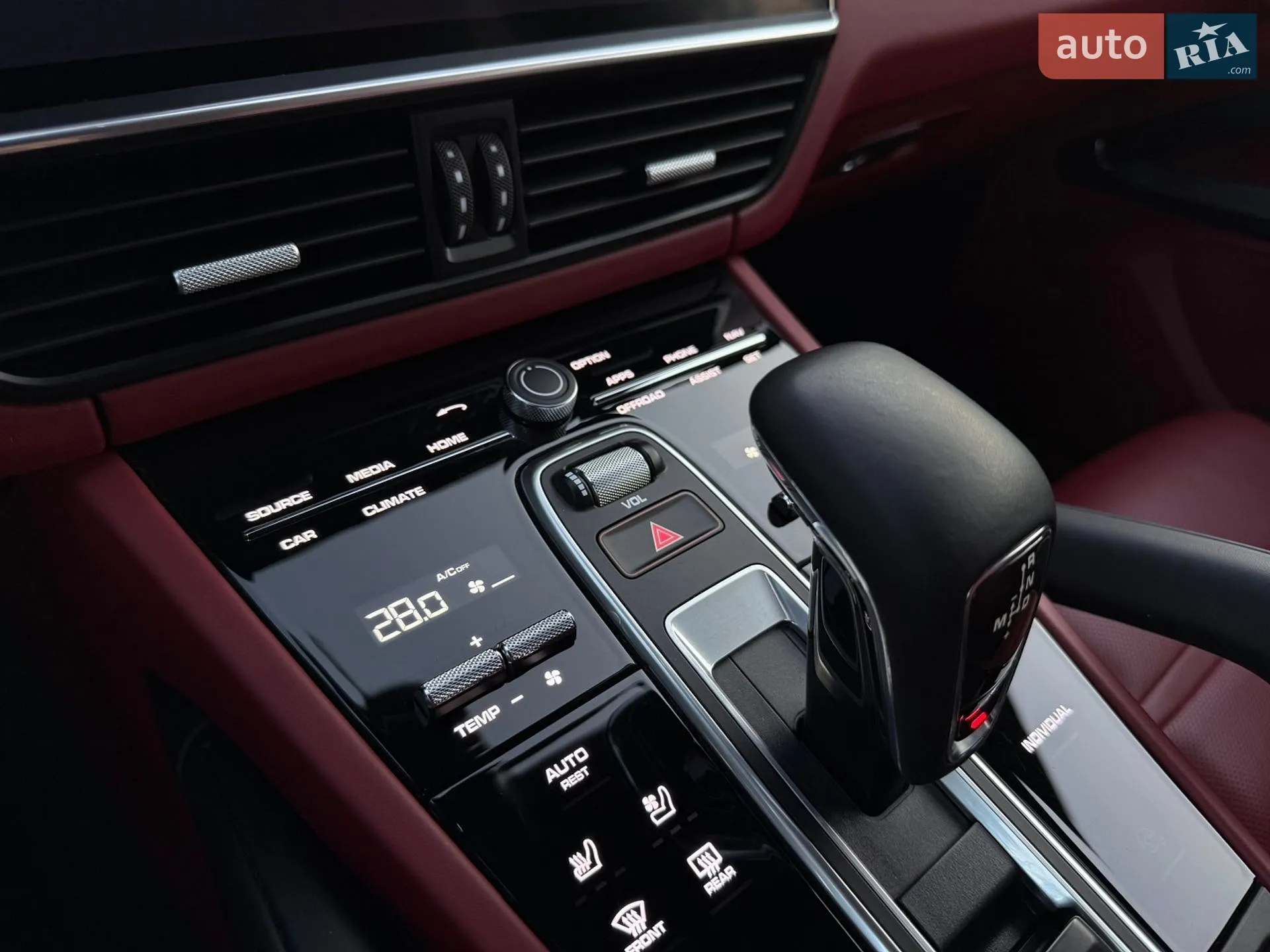 2022 Porsche Cayenne - мініатюра 19