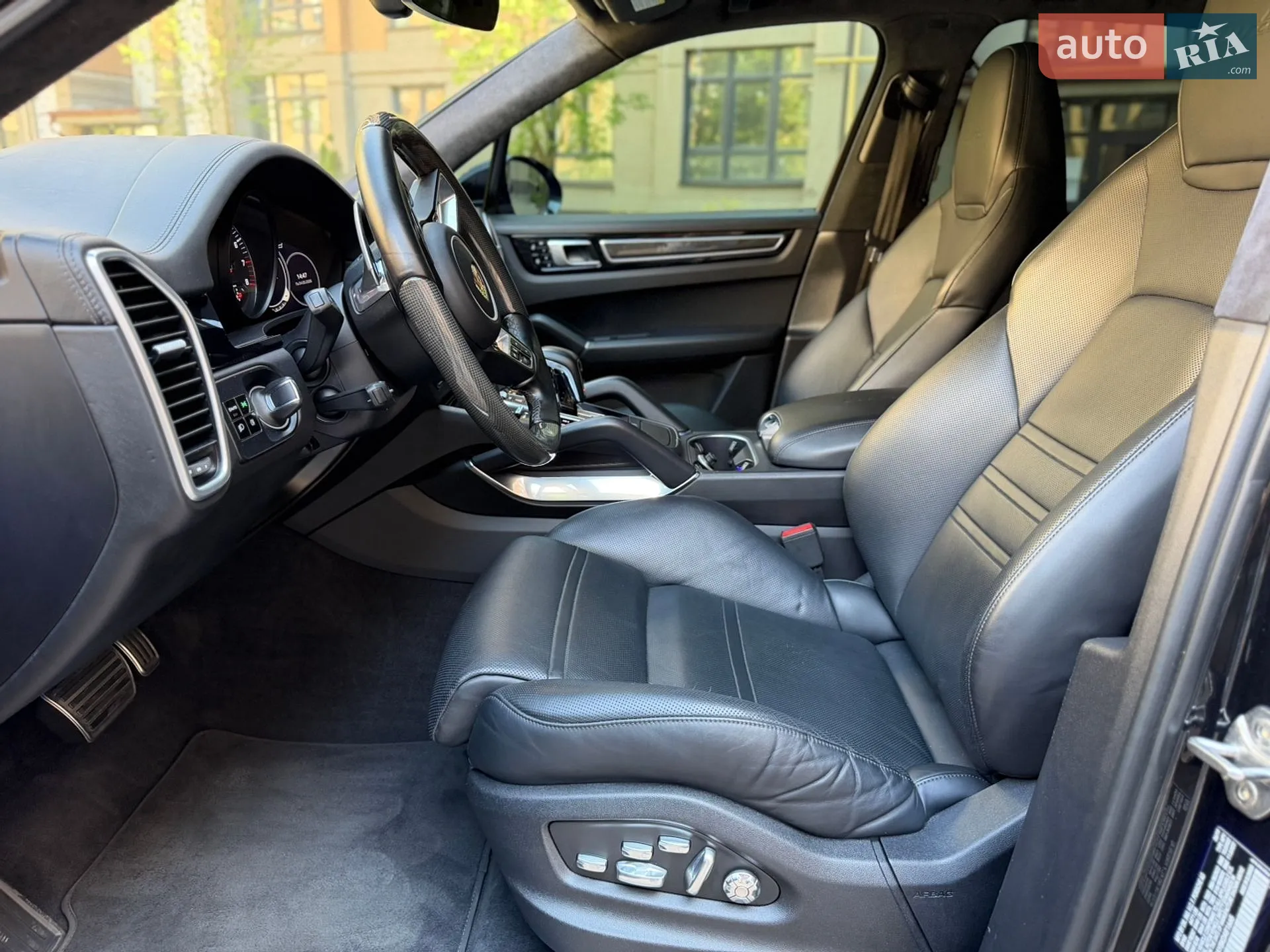 2019 Porsche Cayenne - мініатюра 38
