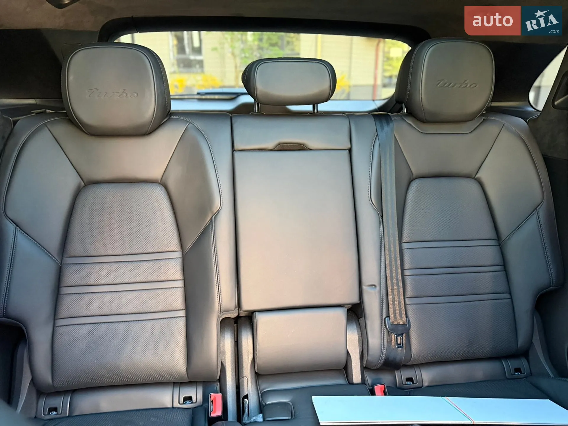 2019 Porsche Cayenne - мініатюра 28
