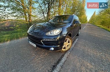 Позашляховик / Кросовер Porsche Cayenne 2012 в Києві