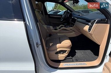 Внедорожник / Кроссовер Porsche Cayenne 2022 в Львове