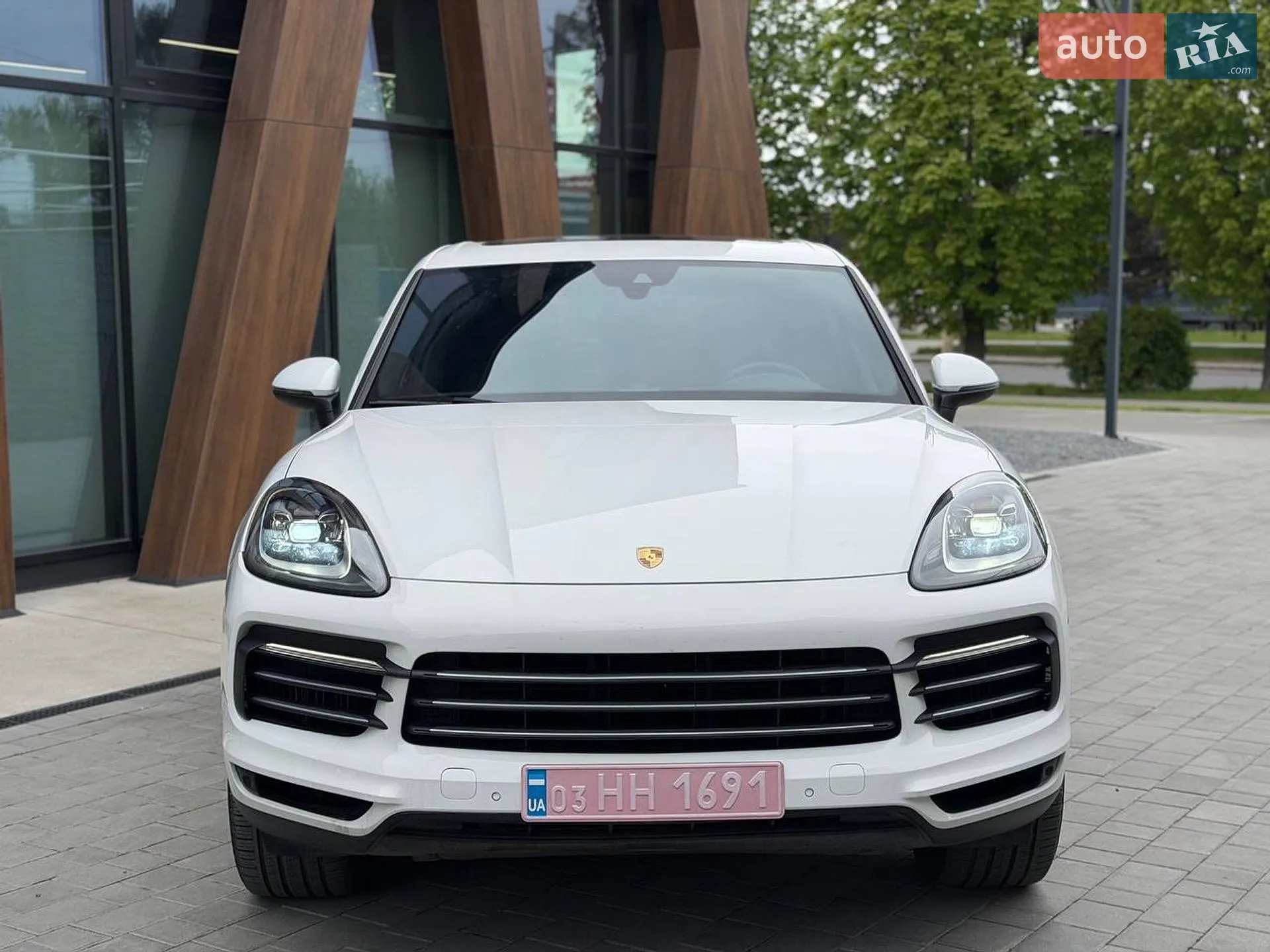 2019 Porsche Cayenne - мініатюра 2
