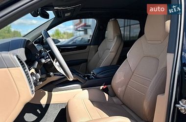 Внедорожник / Кроссовер Porsche Cayenne 2021 в Ужгороде