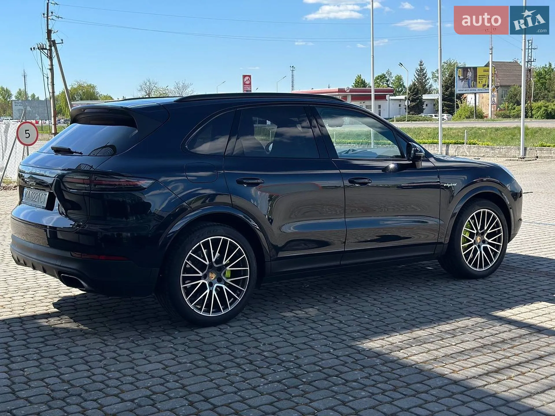 2021 Porsche Cayenne - мініатюра 5