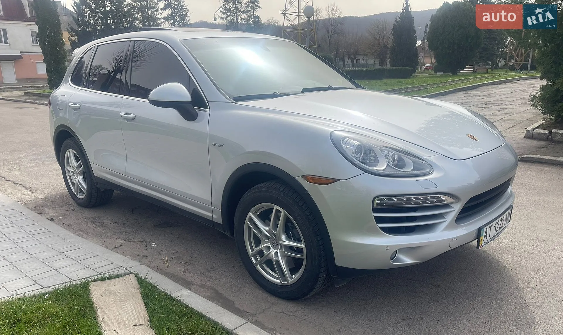 2013 Porsche Cayenne - мініатюра 3