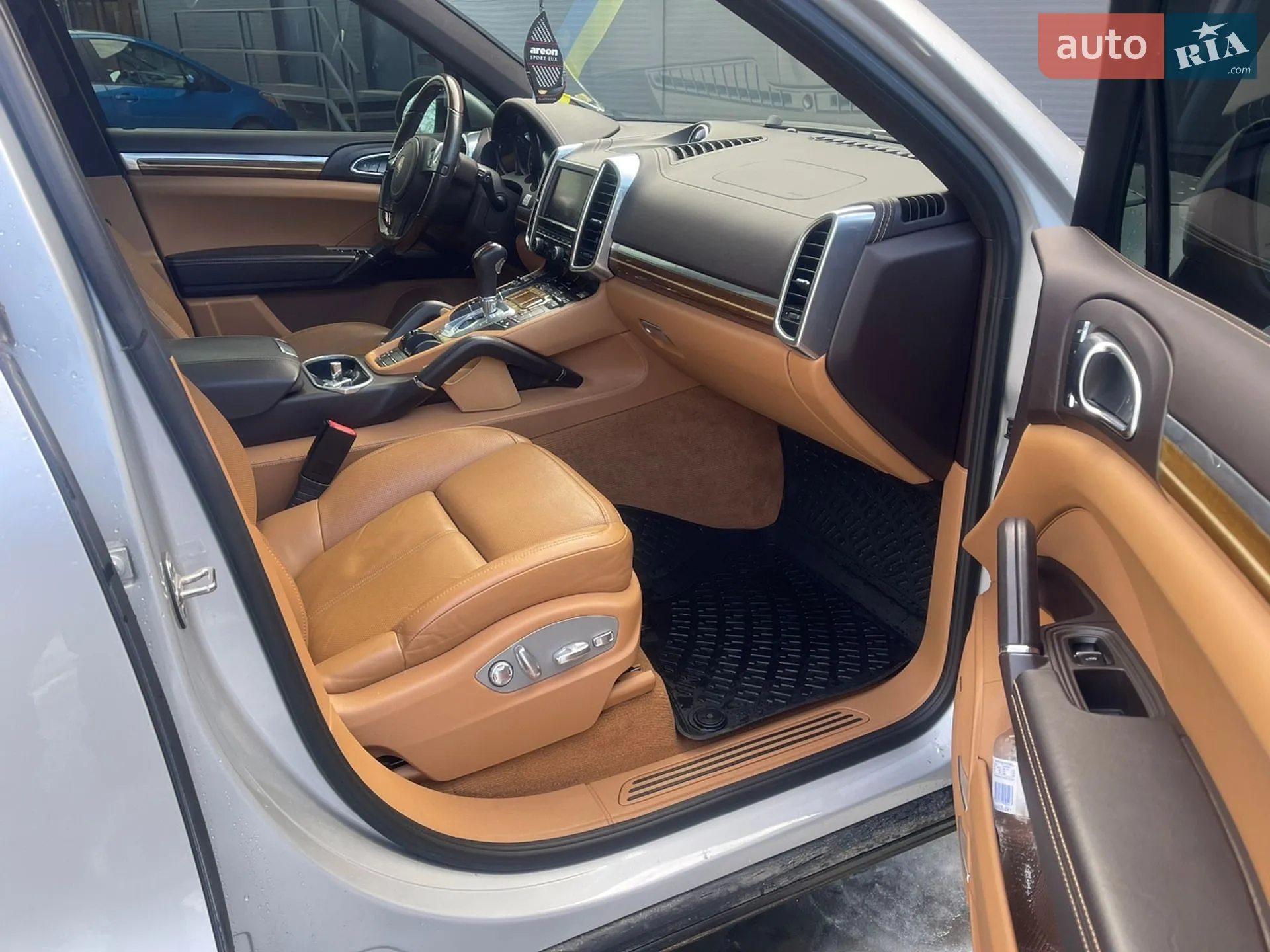 2013 Porsche Cayenne - мініатюра 14