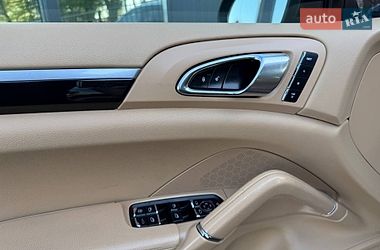 Внедорожник / Кроссовер Porsche Cayenne 2013 в Хмельницком