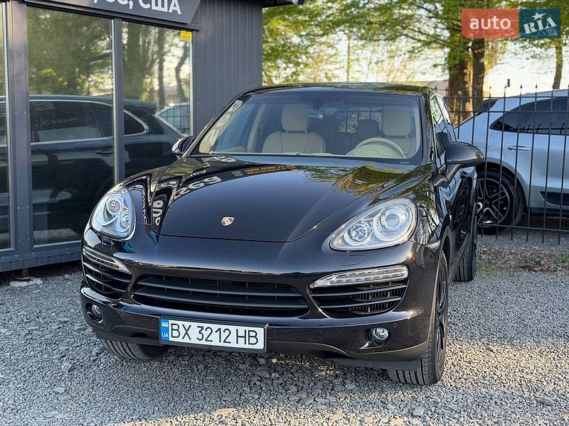 Внедорожник / Кроссовер Porsche Cayenne 2013 в Хмельницком