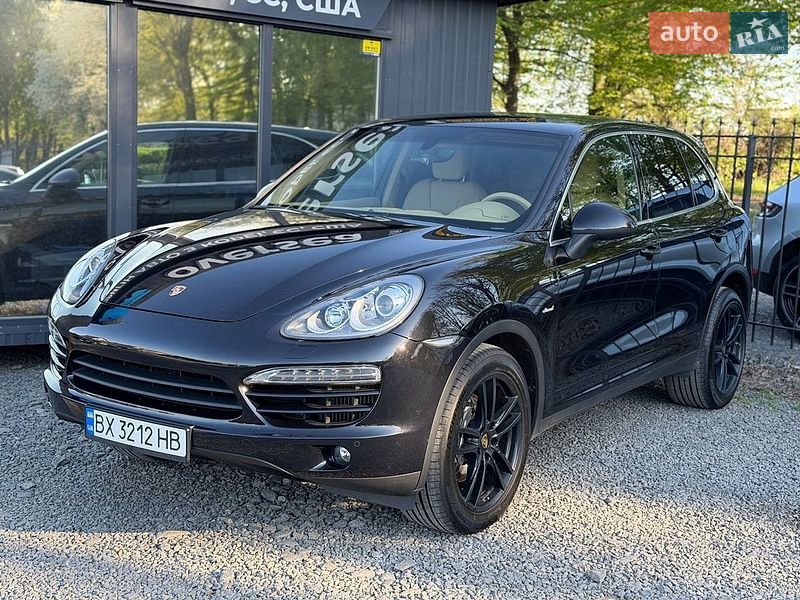 Внедорожник / Кроссовер Porsche Cayenne 2013 в Хмельницком