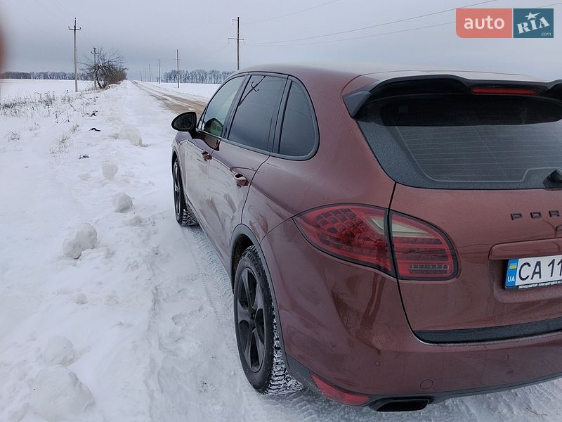 Позашляховик / Кросовер Porsche Cayenne 2012 в Кодимі