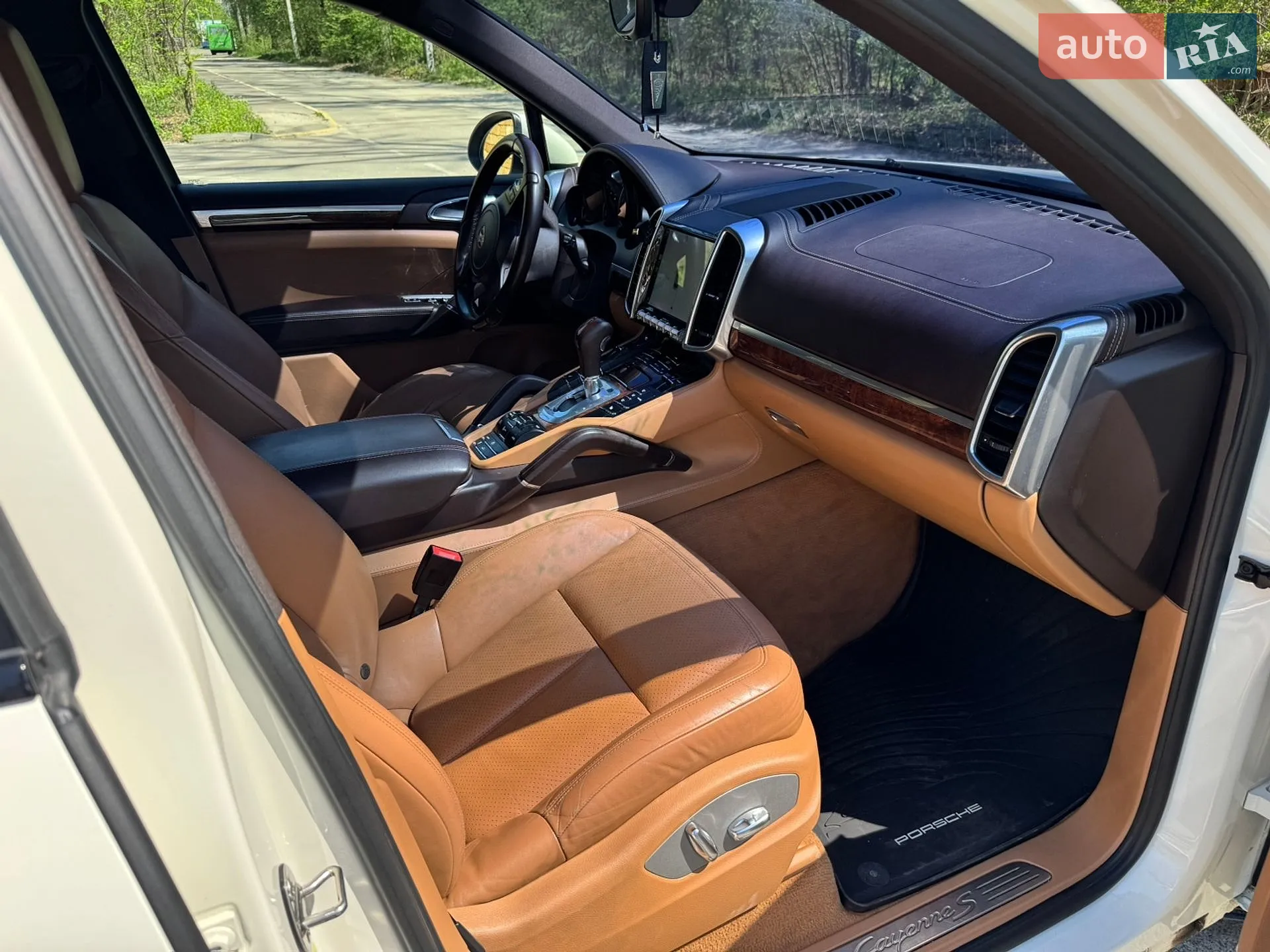 2010 Porsche Cayenne - мініатюра 11
