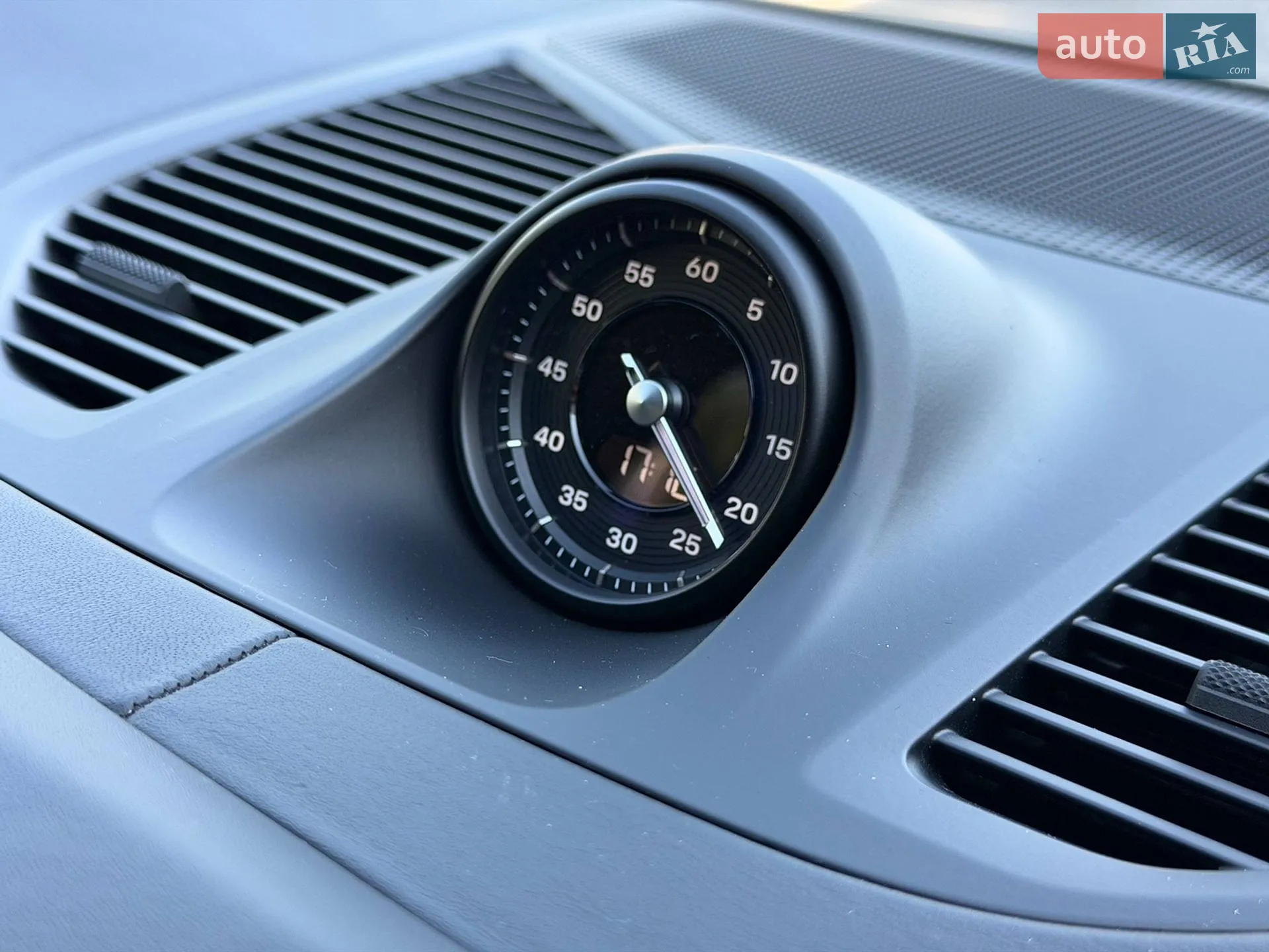 2023 Porsche Cayenne - мініатюра 17