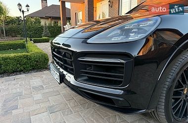 Внедорожник / Кроссовер Porsche Cayenne 2021 в Киеве