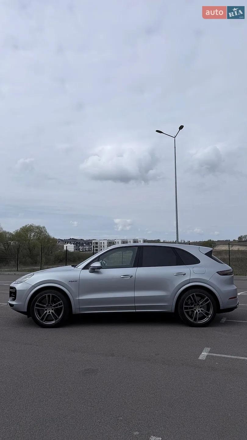 2021 Porsche Cayenne - мініатюра 10
