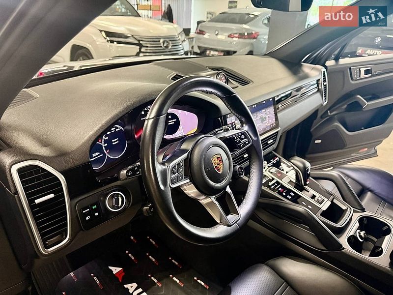 Внедорожник / Кроссовер Porsche Cayenne 2018 в Львове