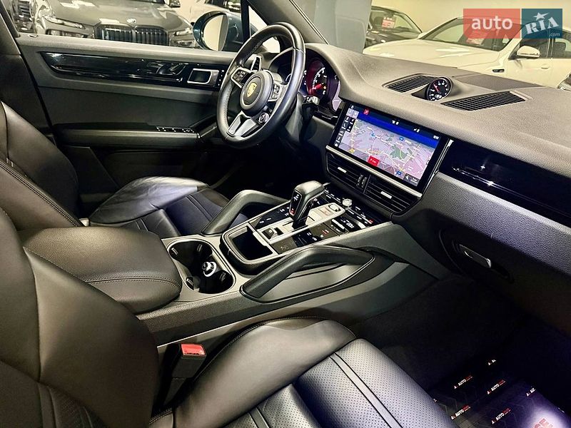 Внедорожник / Кроссовер Porsche Cayenne 2018 в Львове