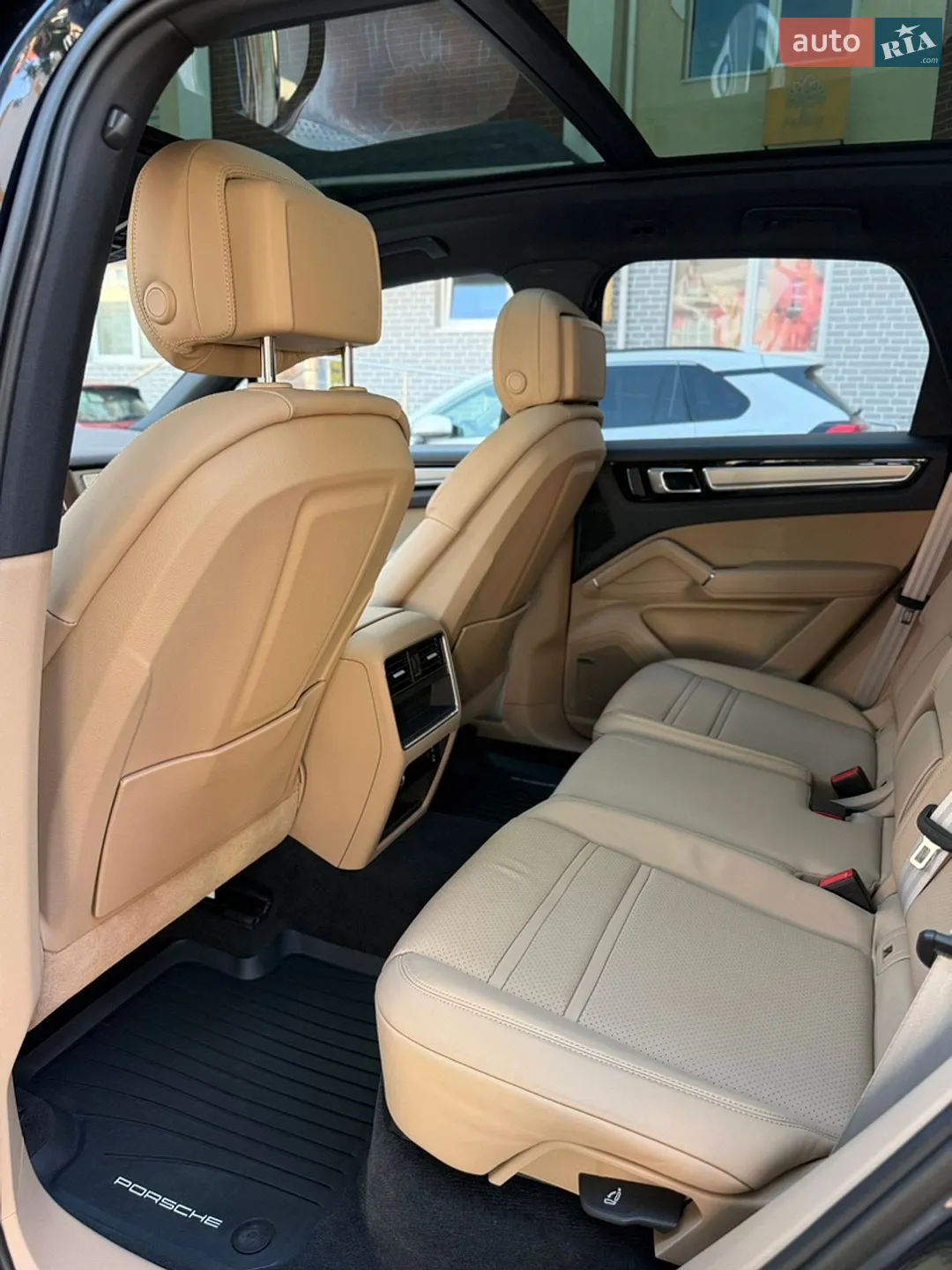 2022 Porsche Cayenne - мініатюра 28