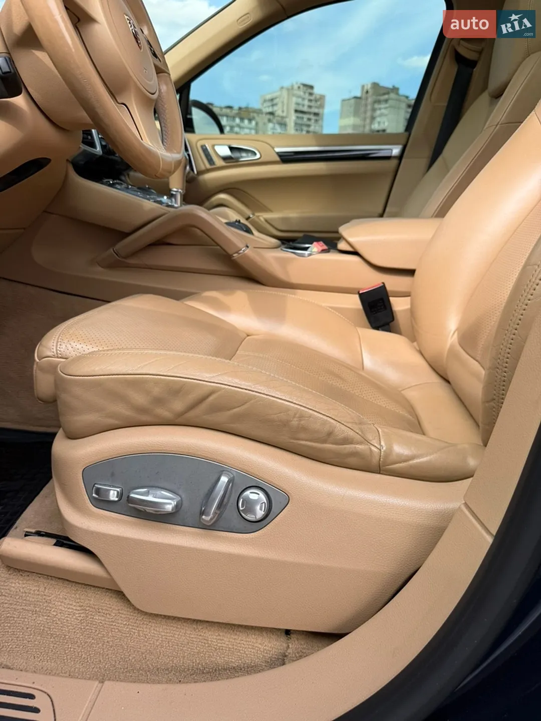 2013 Porsche Cayenne - мініатюра 17