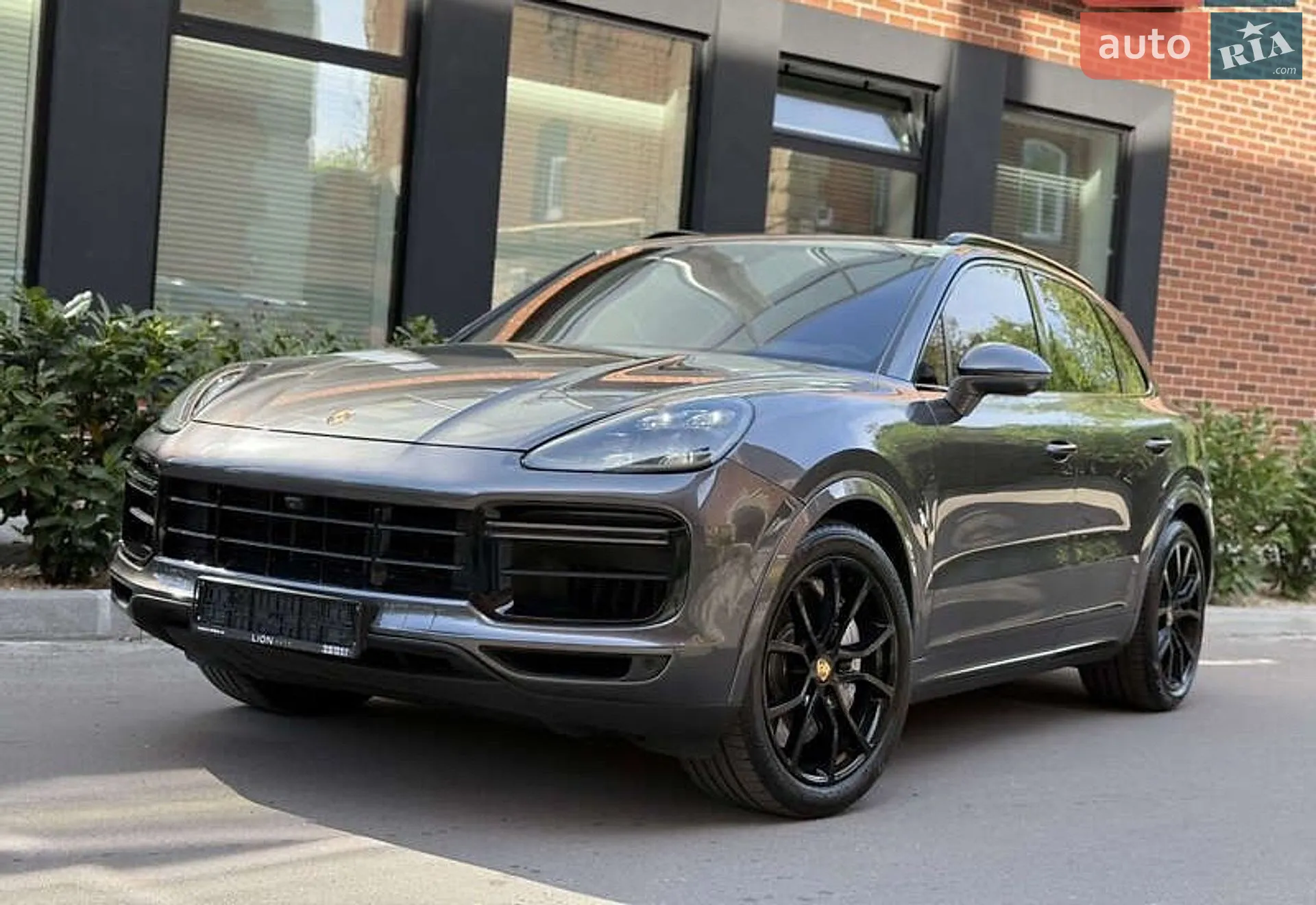 2018 Porsche Cayenne - мініатюра 3