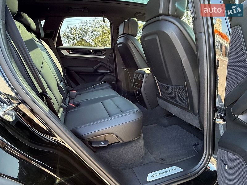 Позашляховик / Кросовер Porsche Cayenne 2024 в Одесі