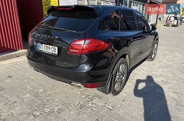 Позашляховик / Кросовер Porsche Cayenne 2012 в Тернополі