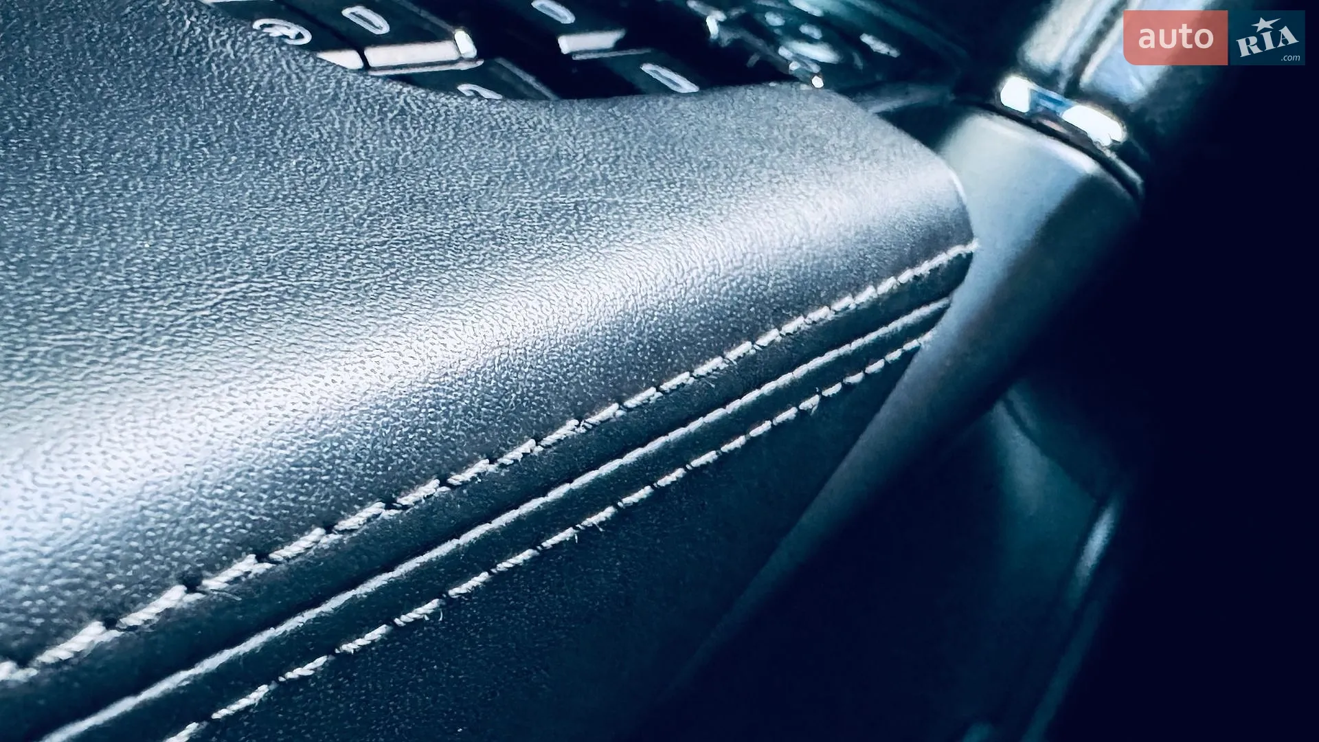 2010 Porsche Cayenne - мініатюра 135