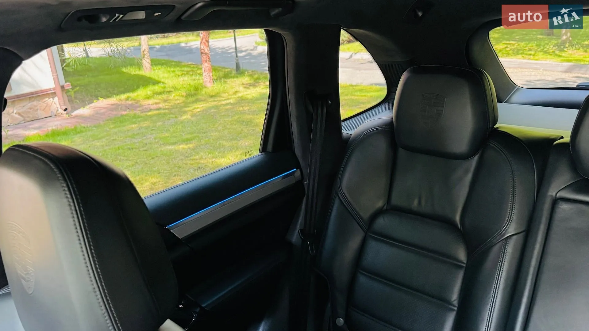 2010 Porsche Cayenne - мініатюра 182