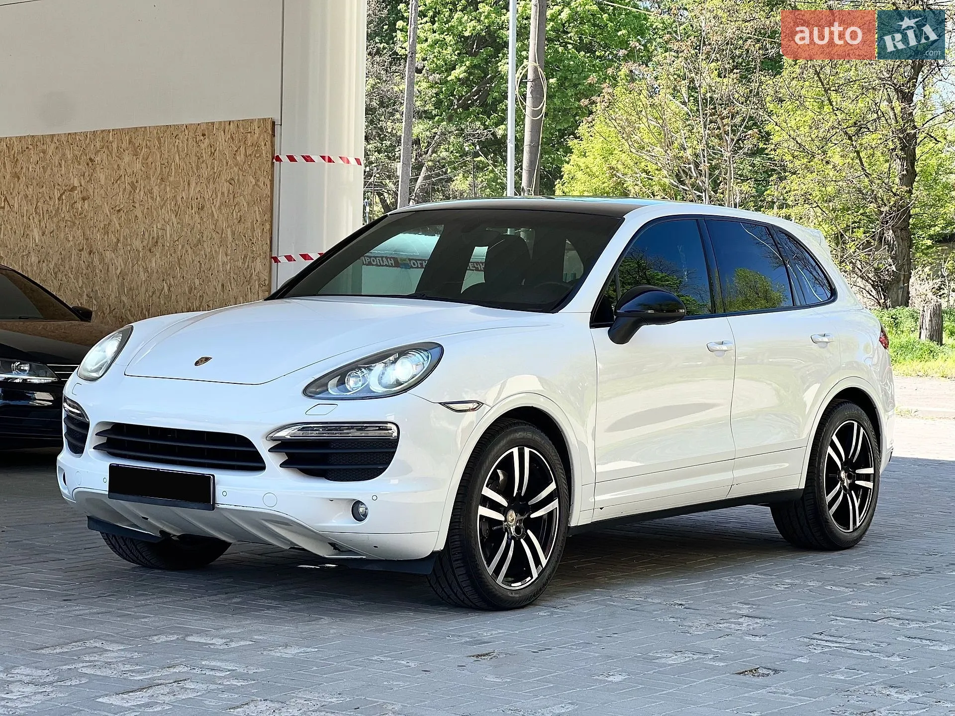 2012 Porsche Cayenne - мініатюра 8
