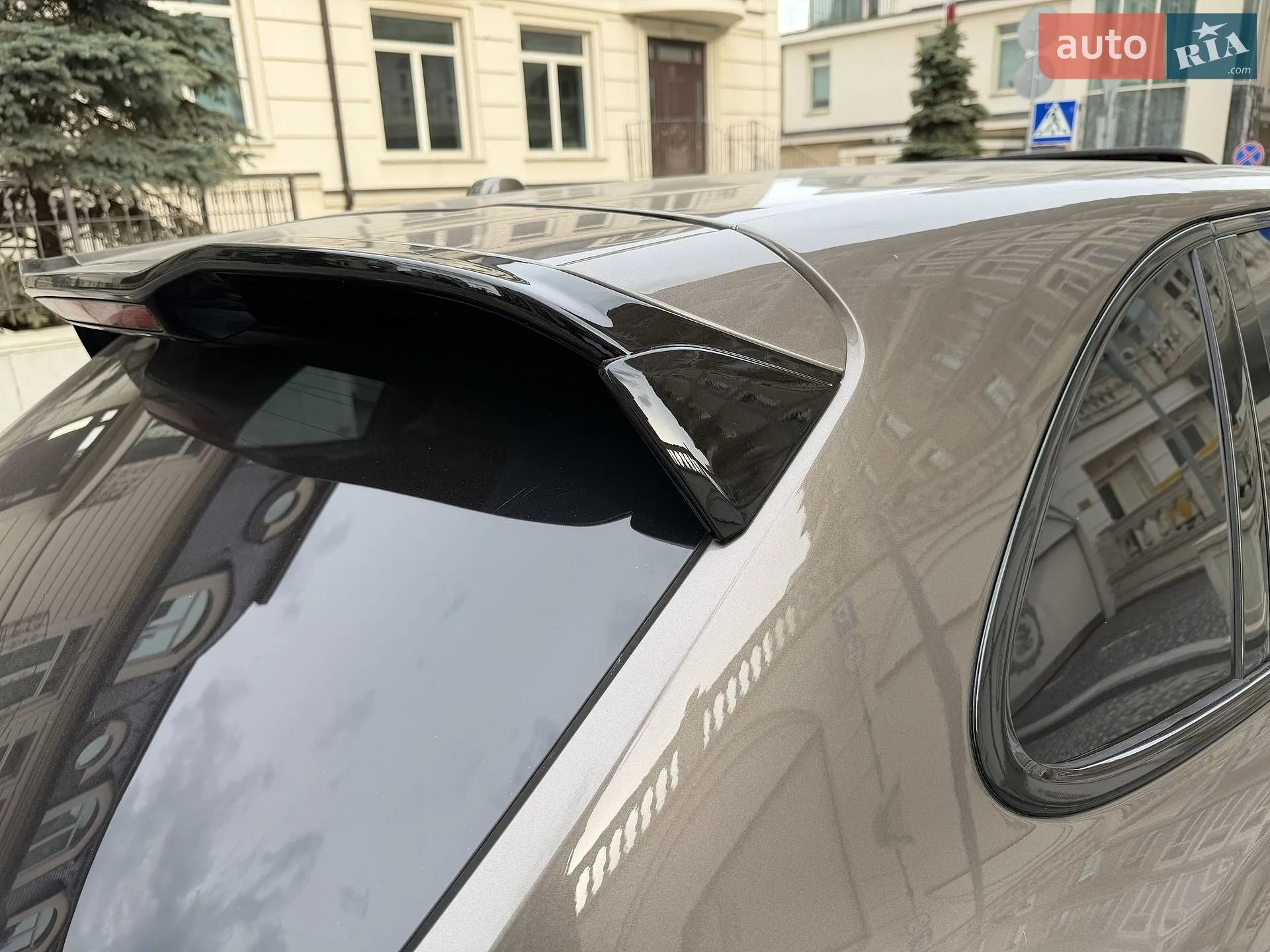 2011 Porsche Cayenne - мініатюра 17