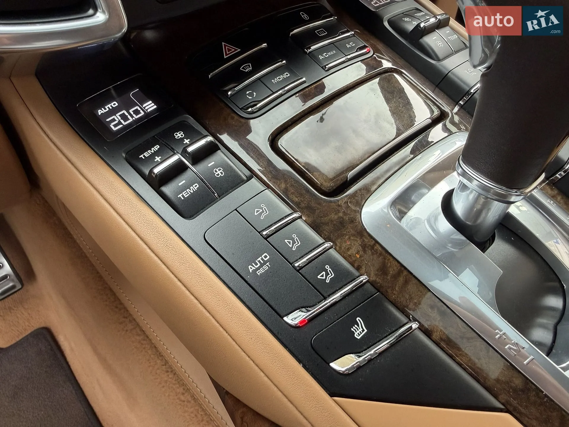 2011 Porsche Cayenne - мініатюра 52