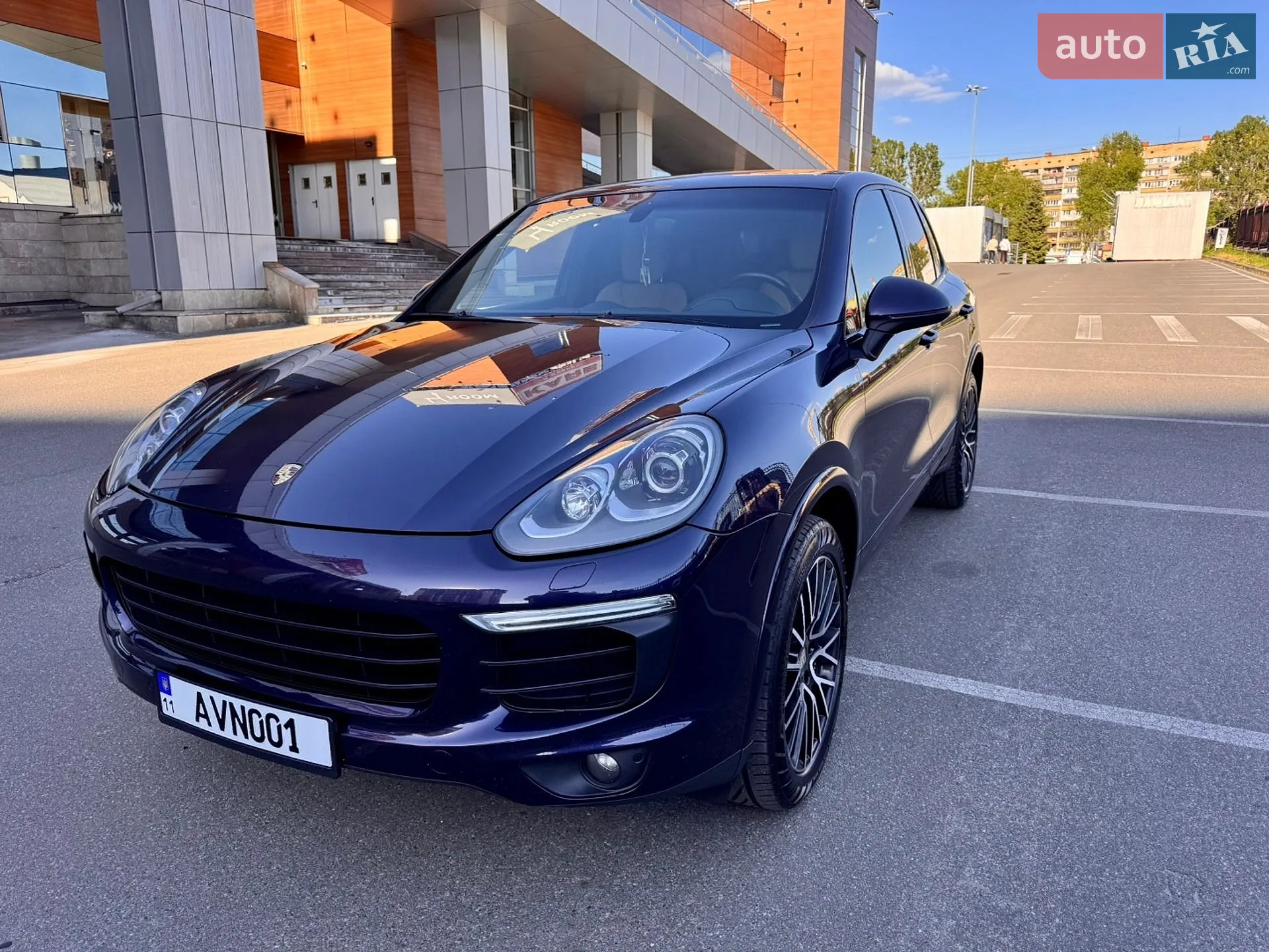 2017 Porsche Cayenne - мініатюра 2