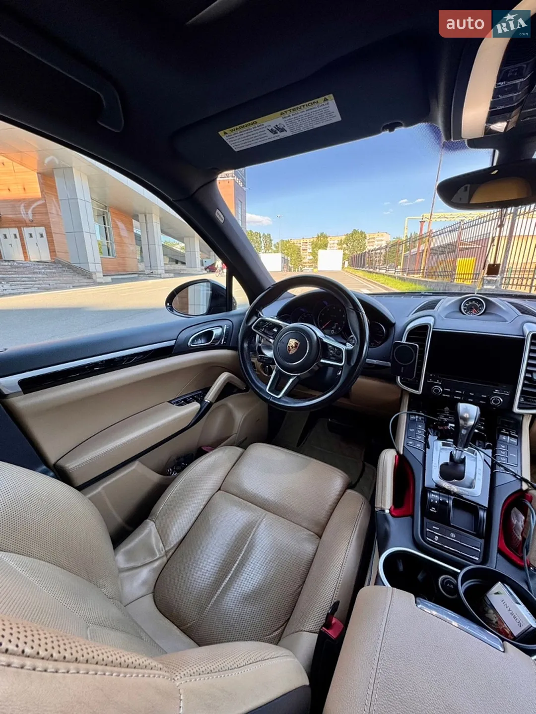 2017 Porsche Cayenne - мініатюра 21