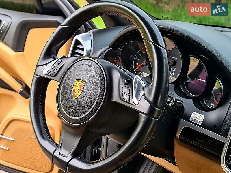 Внедорожник / Кроссовер Porsche Cayenne 2014 в Житомире