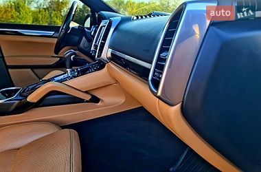 Внедорожник / Кроссовер Porsche Cayenne 2014 в Житомире