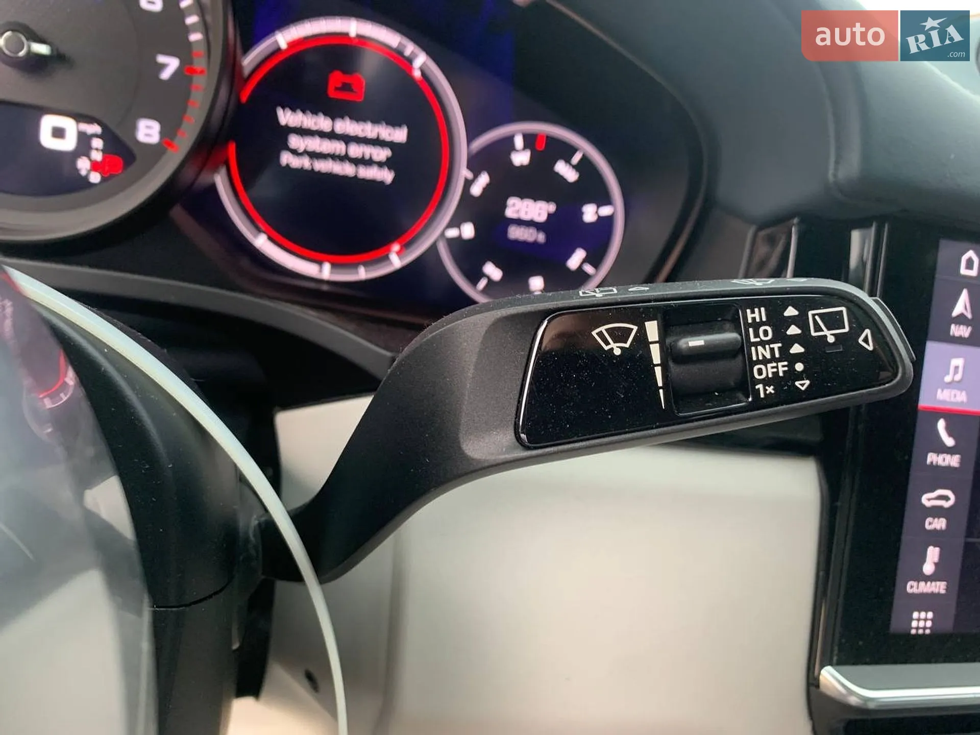 2019 Porsche Cayenne - мініатюра 19