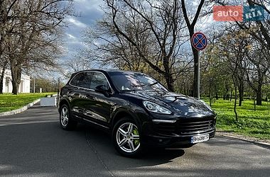 Внедорожник / Кроссовер Porsche Cayenne 2015 в Одессе