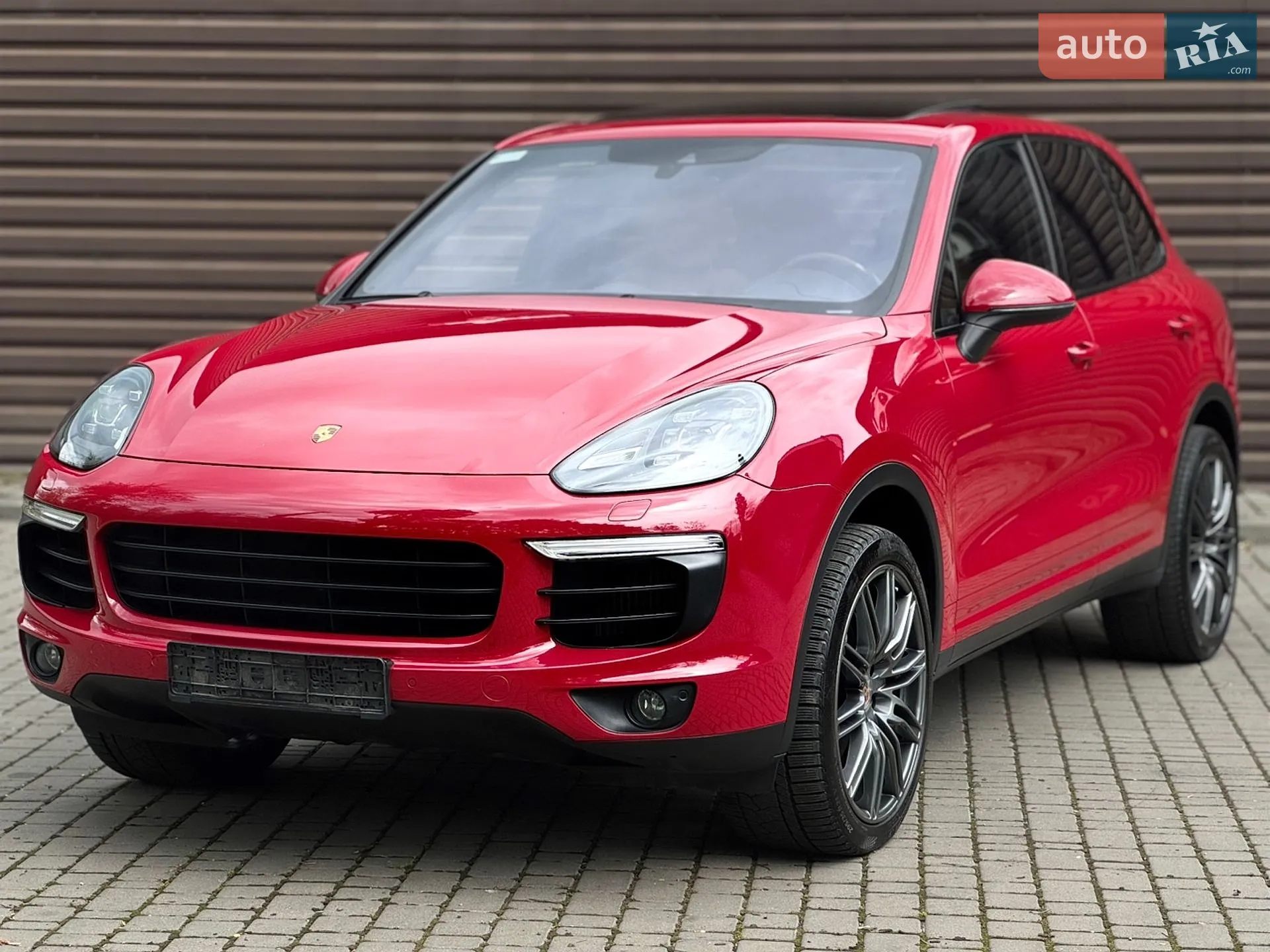 2016 Porsche Cayenne - мініатюра 2
