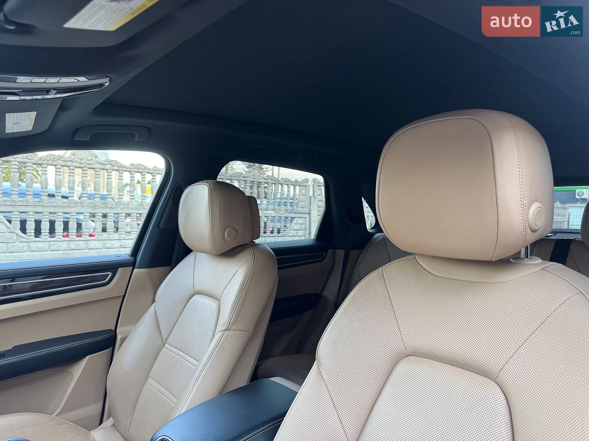 2019 Porsche Cayenne - мініатюра 18