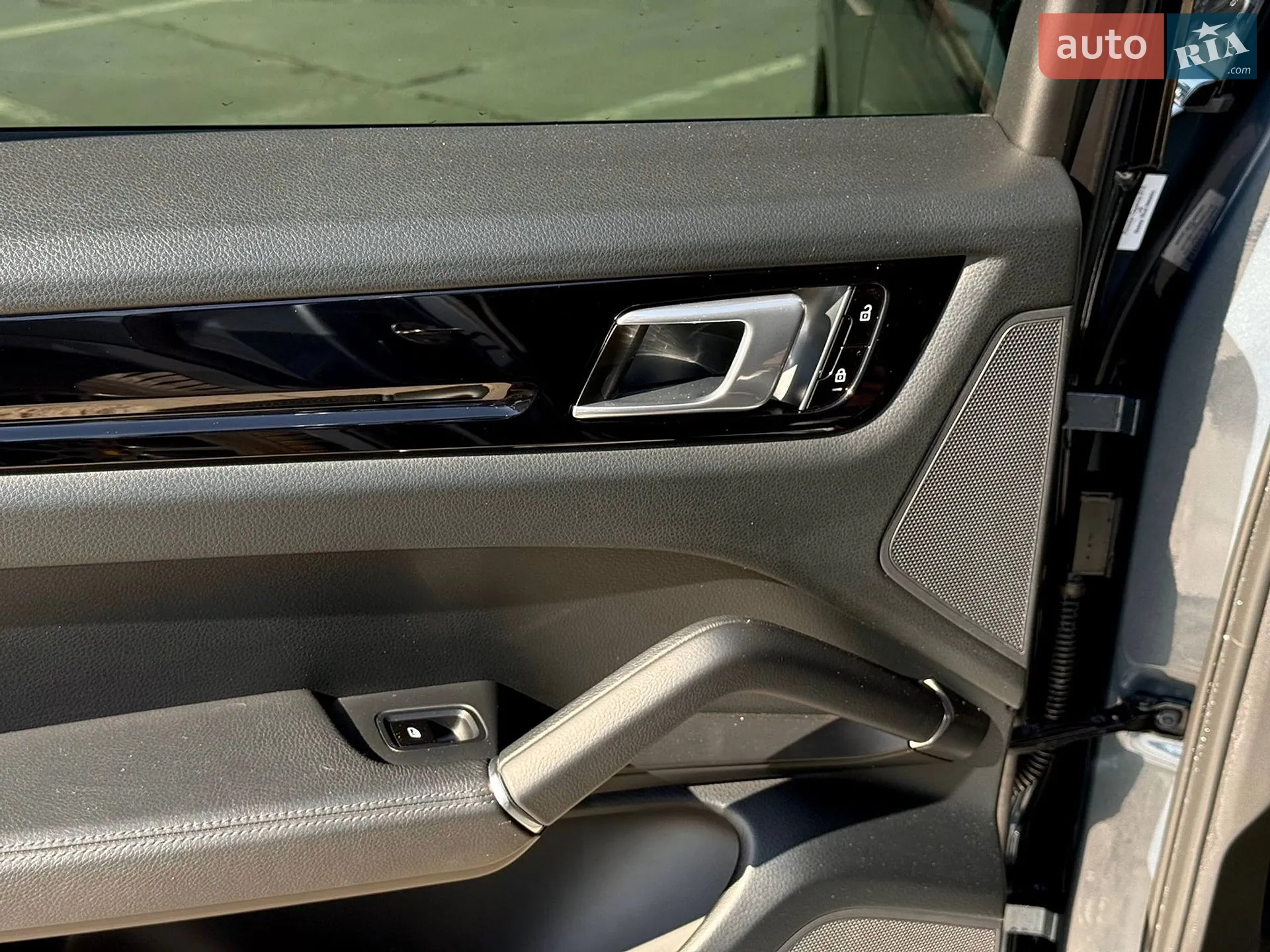 2019 Porsche Cayenne - мініатюра 37