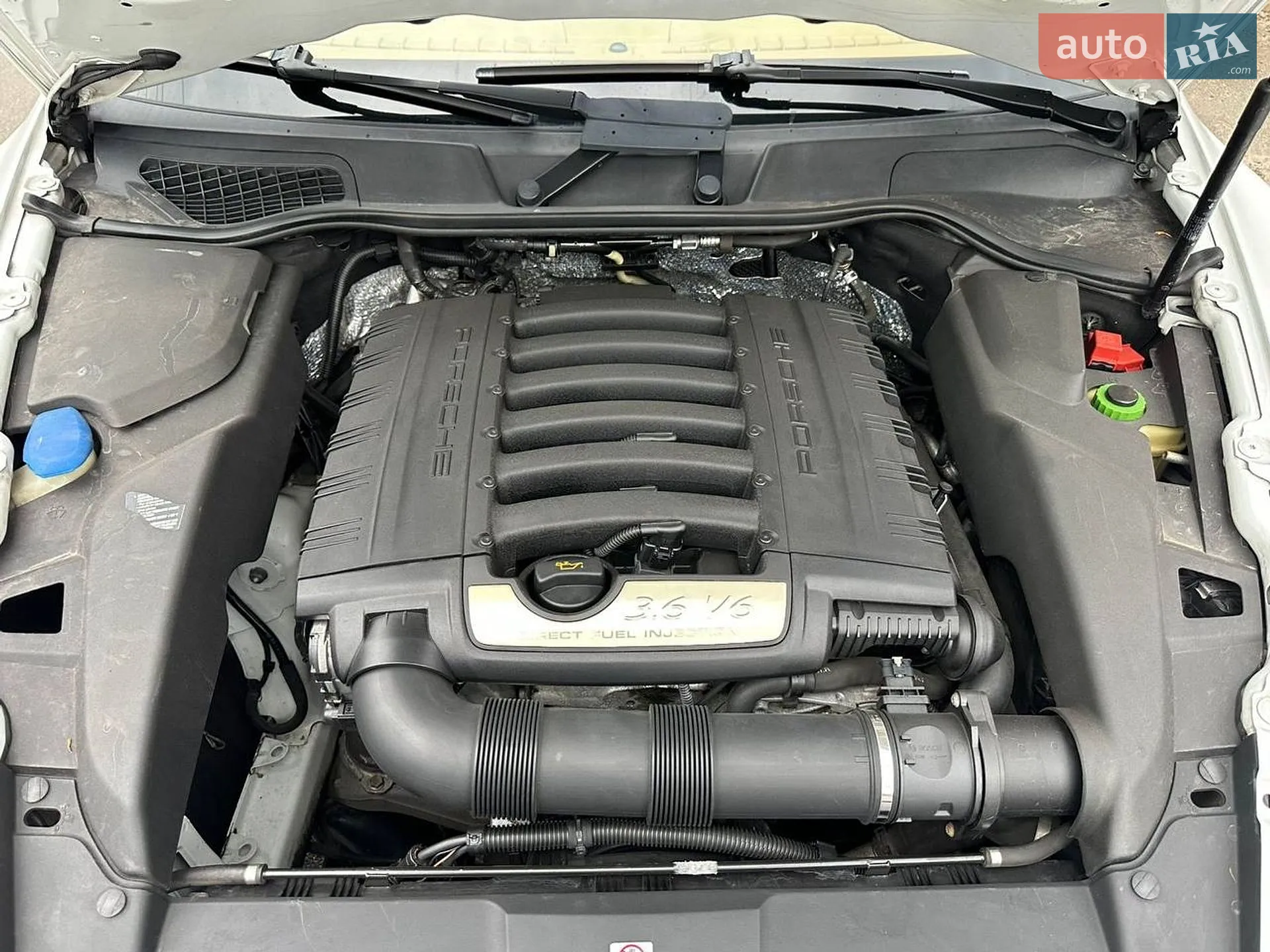 2013 Porsche Cayenne - мініатюра 23