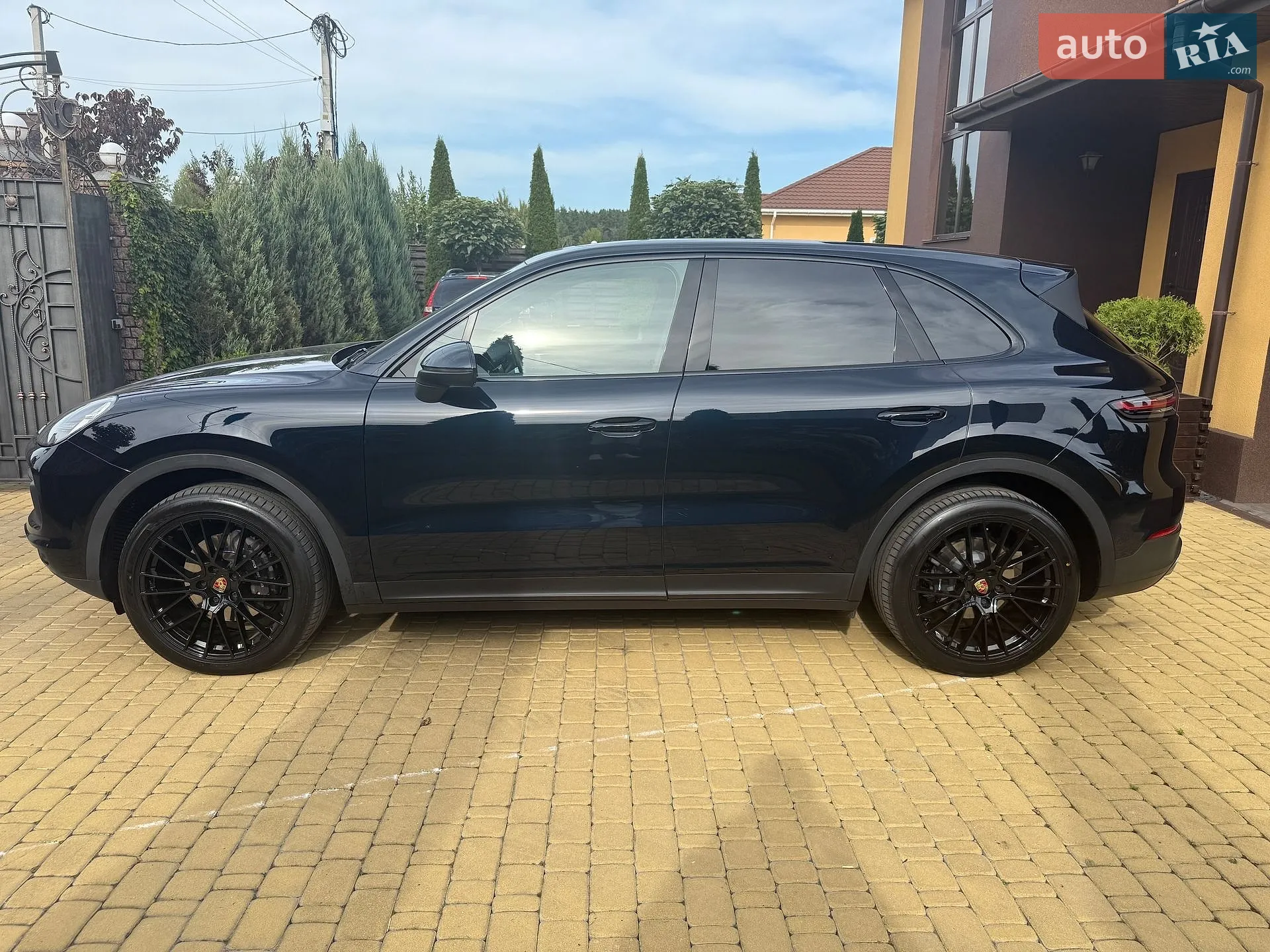 2020 Porsche Cayenne - мініатюра 11