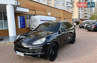 Позашляховик / Кросовер Porsche Cayenne 2010 в Києві