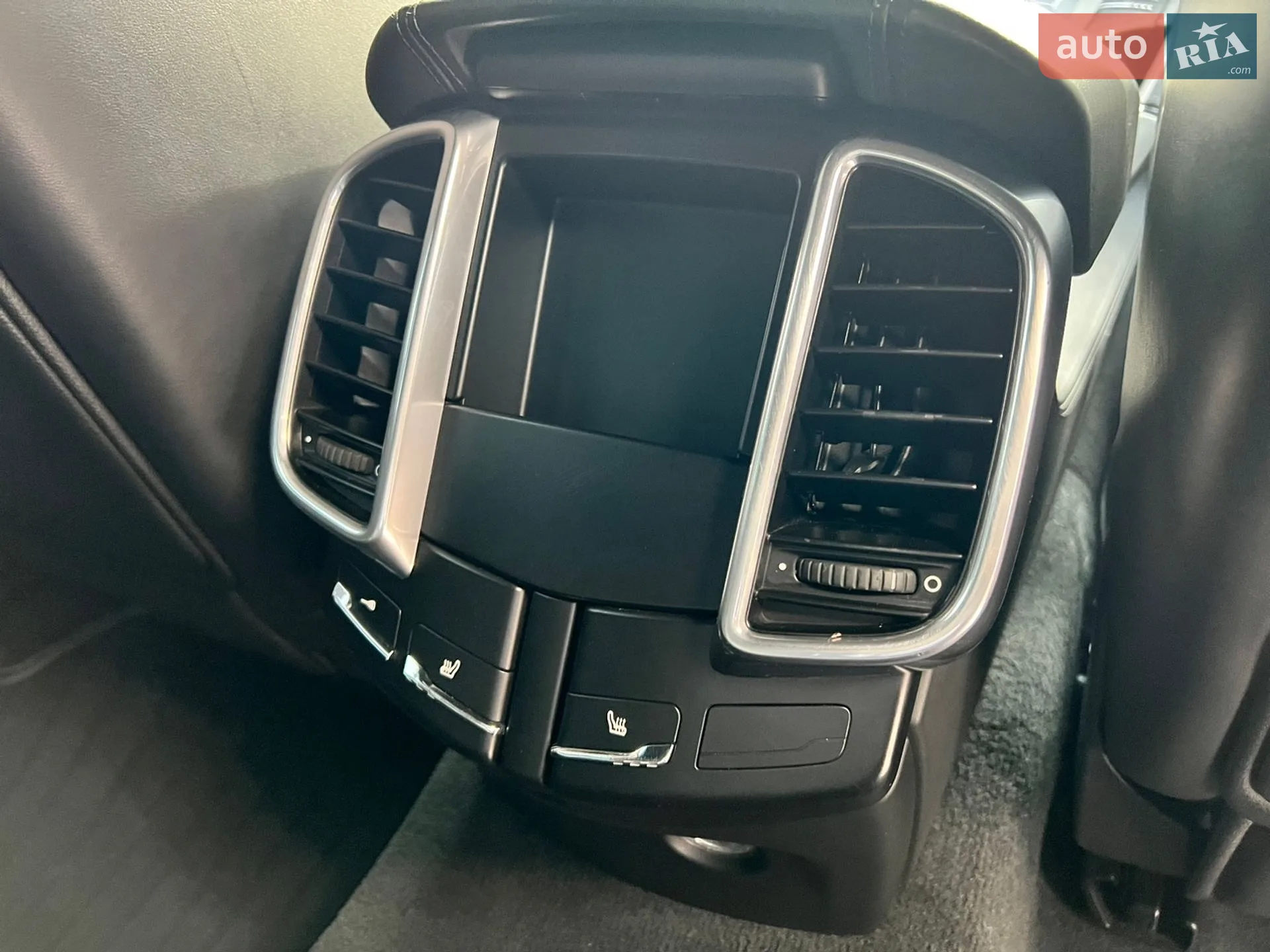 2010 Porsche Cayenne - мініатюра 20