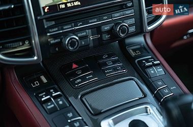 Внедорожник / Кроссовер Porsche Cayenne 2014 в Черновцах