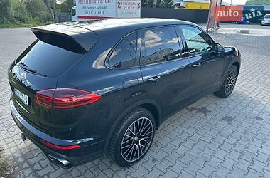 Внедорожник / Кроссовер Porsche Cayenne 2017 в Львове